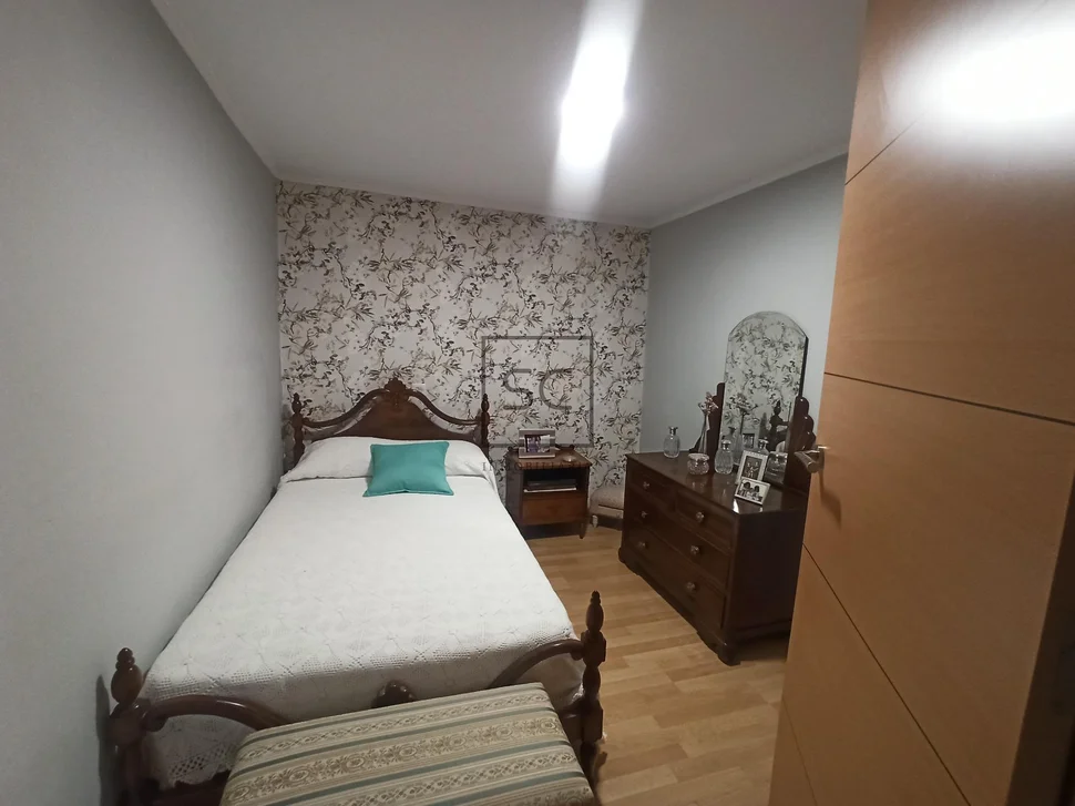 Adosado en serantes, ferrol