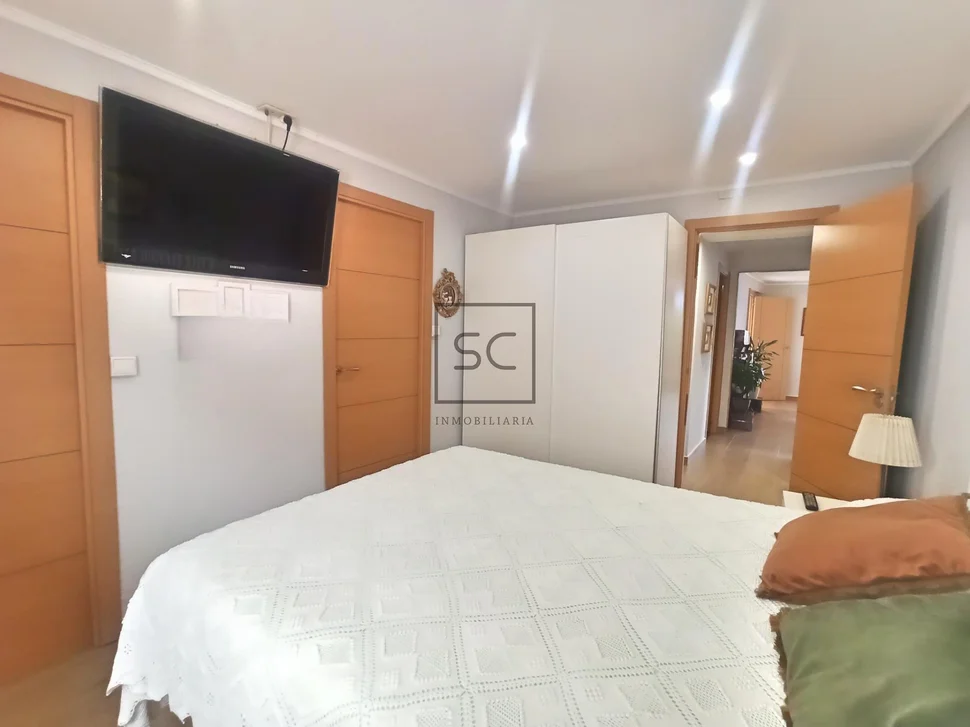 Adosado en serantes, ferrol