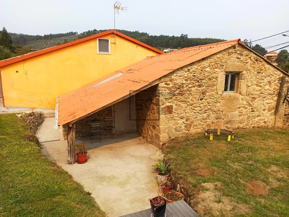 Adosado en serantes, ferrol