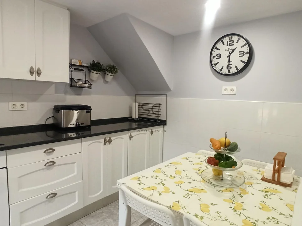 Adosado en serantes, ferrol