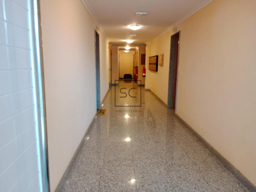 Apartamento con plaza de garaje en mugardos «o baño»