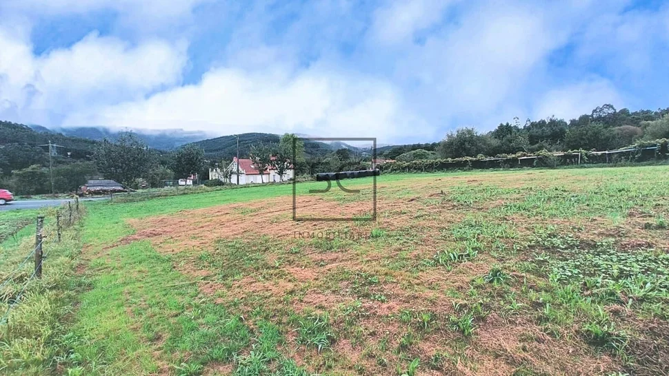 Terreno edificable en doso, narón