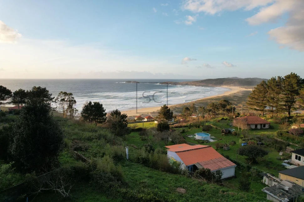 Terreno rústico con vistas al mar en doniños