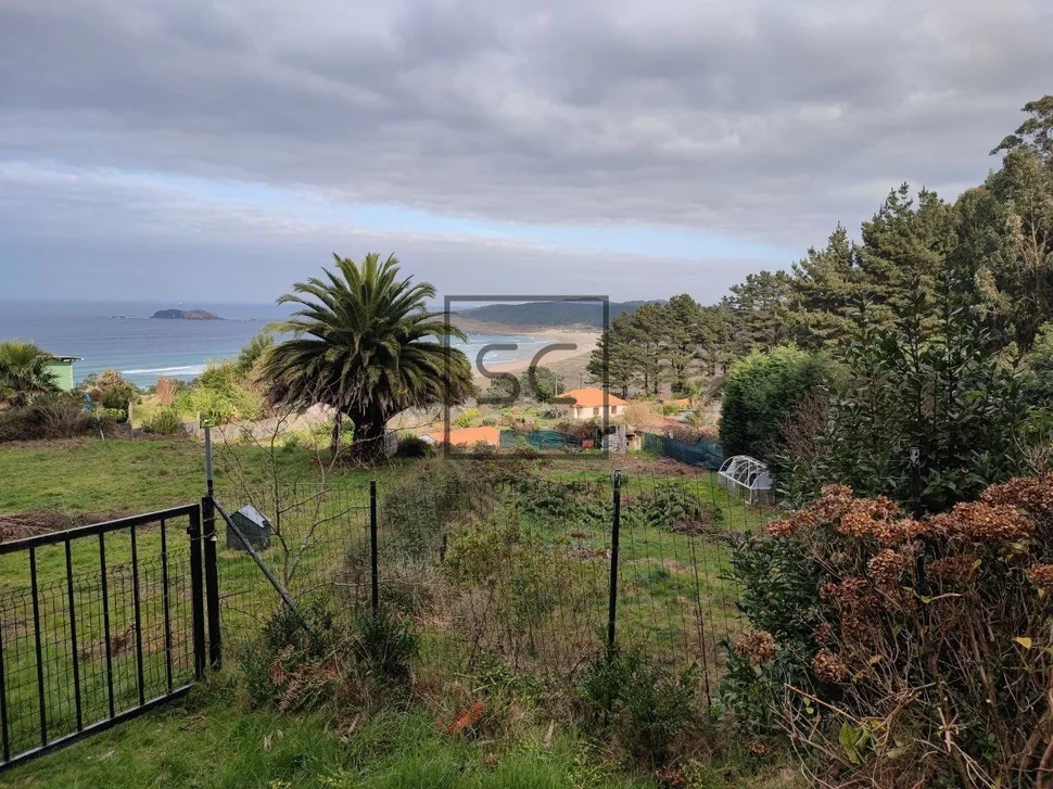 Terreno rústico con vistas al mar en doniños