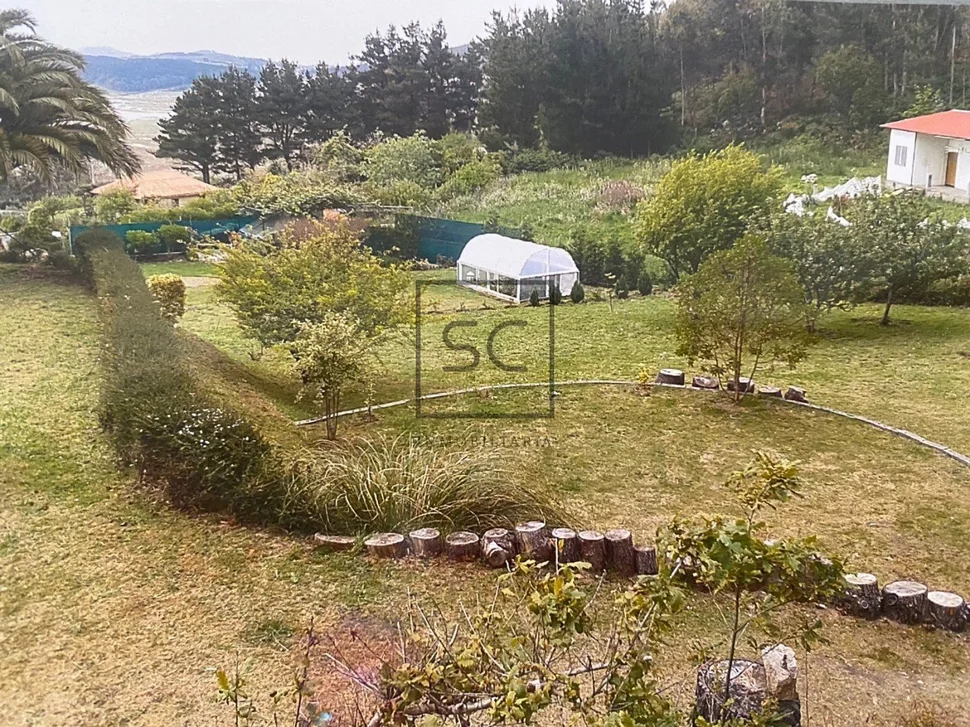 Terreno rústico con vistas al mar en doniños