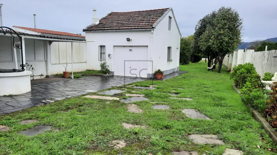 Casa con finca en piñeiros-naron