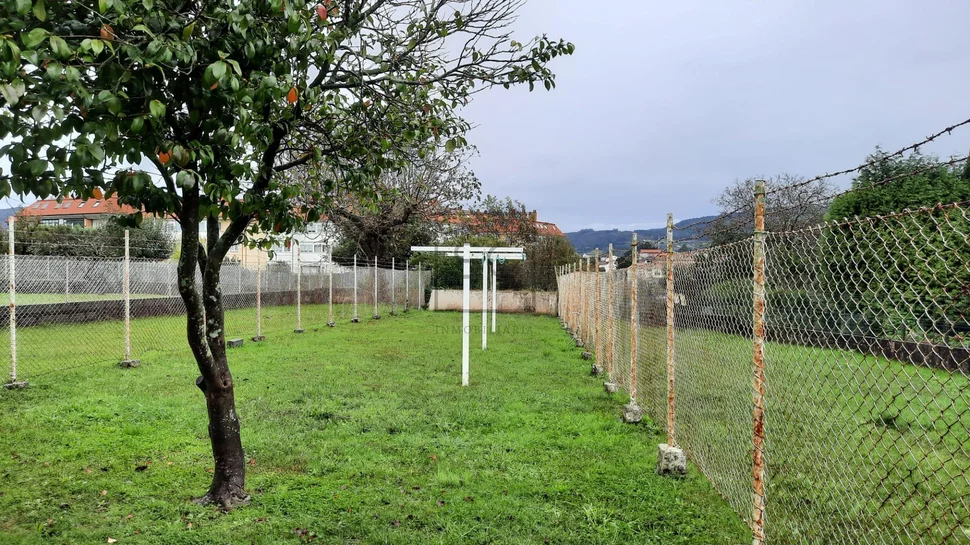 Casa con finca en piñeiros-naron