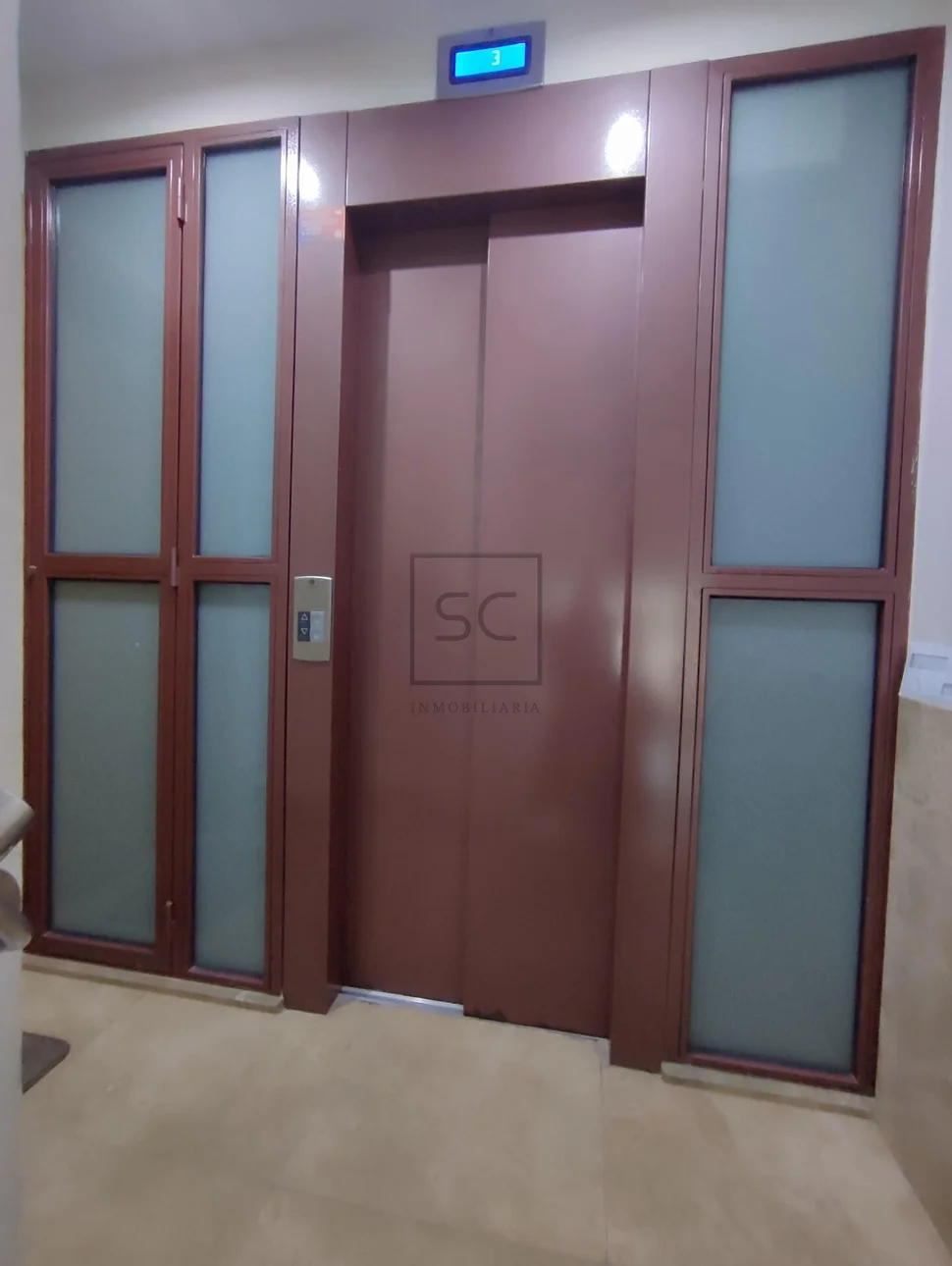 Elegante apartamento en el centro de ares