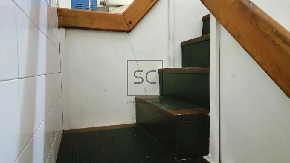 Local comercial con sótano en porta nova, ferrol