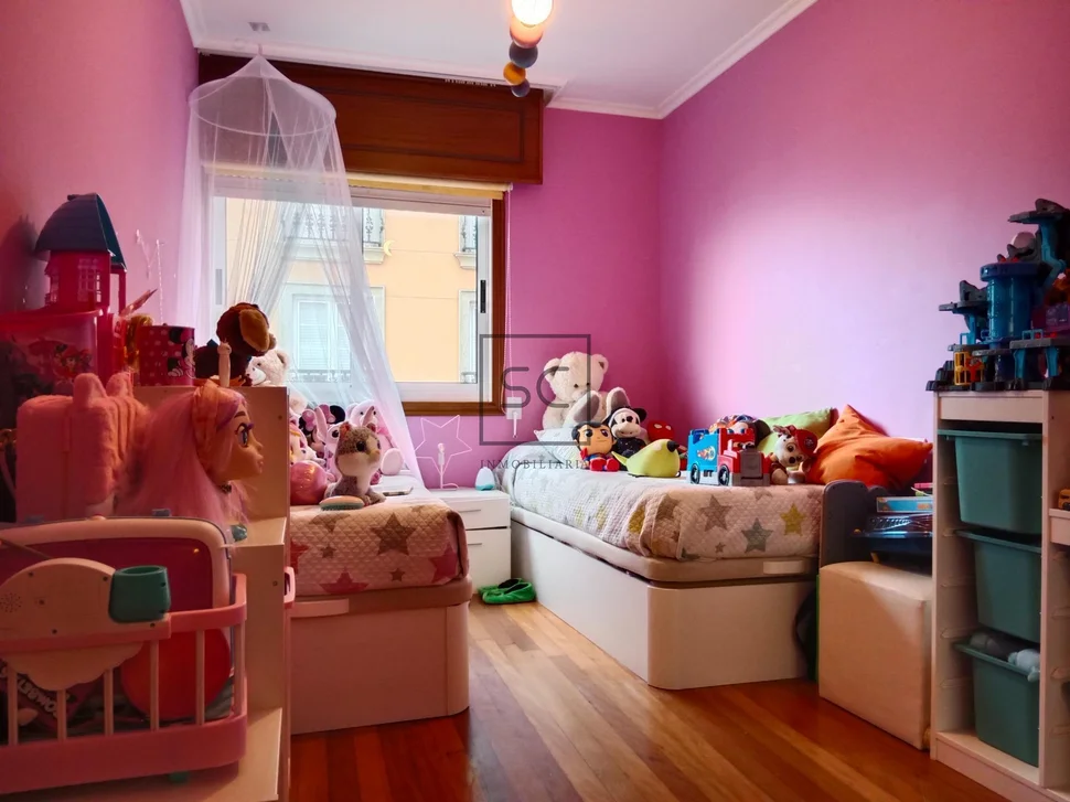 Piso con vistas parciales a la ría, ares