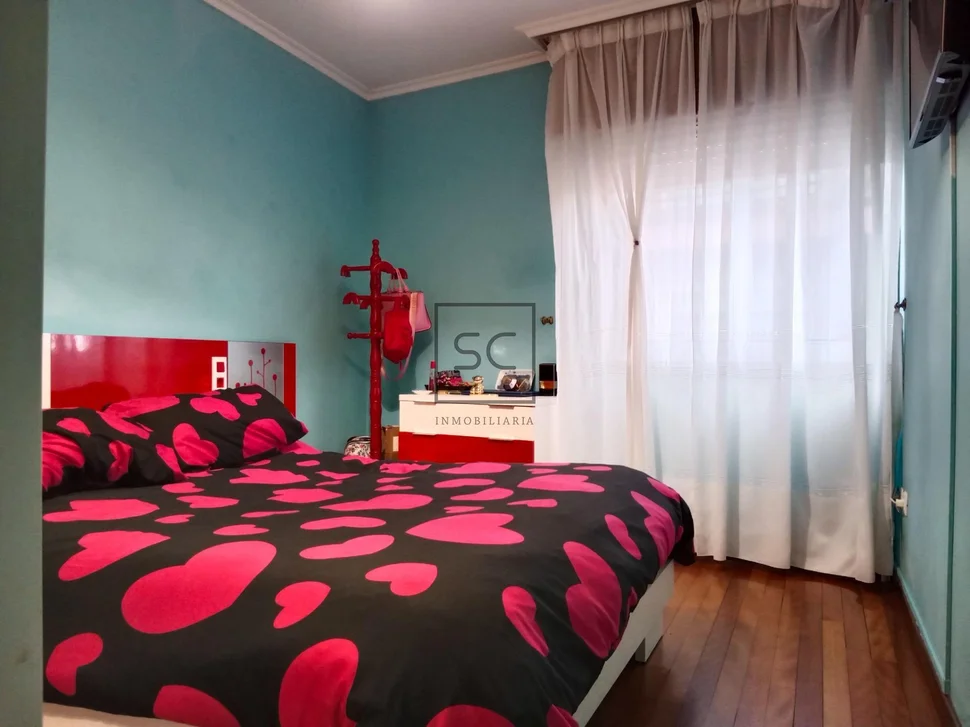 Piso con vistas parciales a la ría, ares