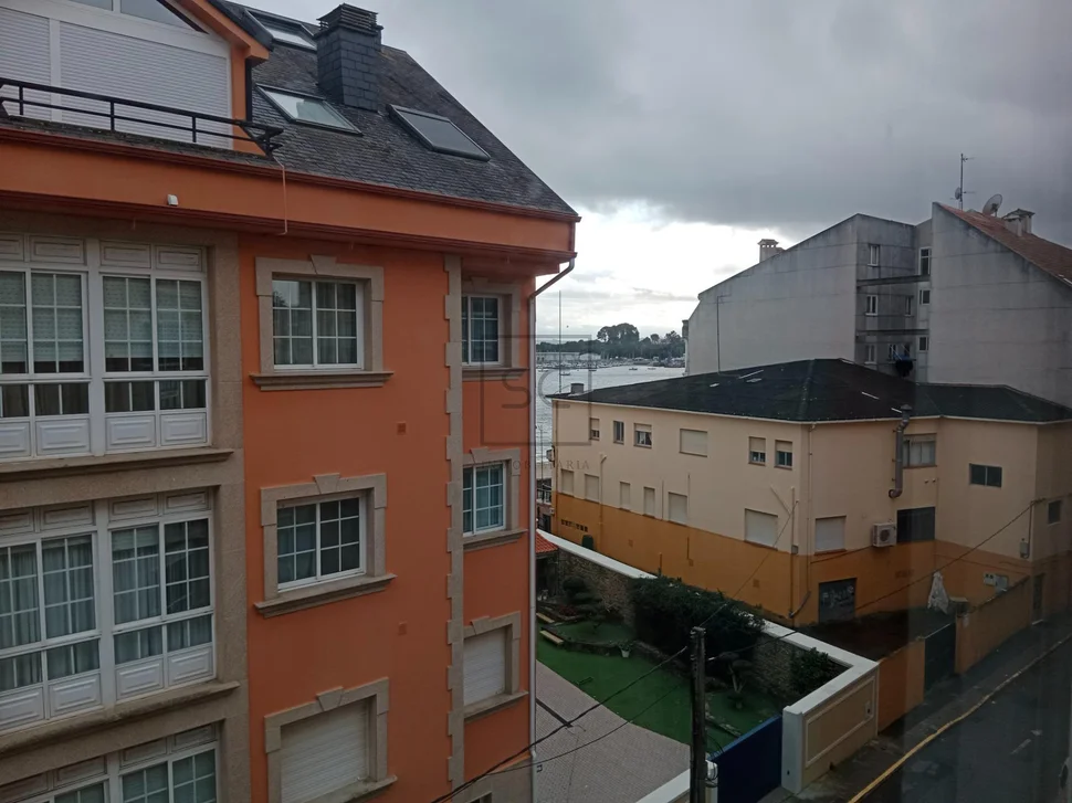 Piso con vistas parciales a la ría, ares