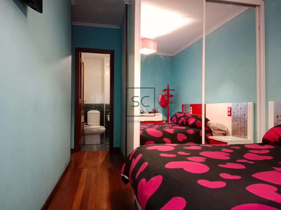 Piso con vistas parciales a la ría, ares