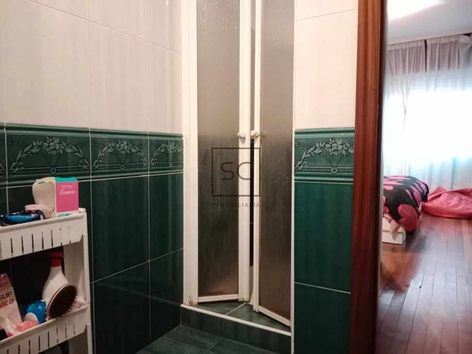 Piso con vistas parciales a la ría, ares