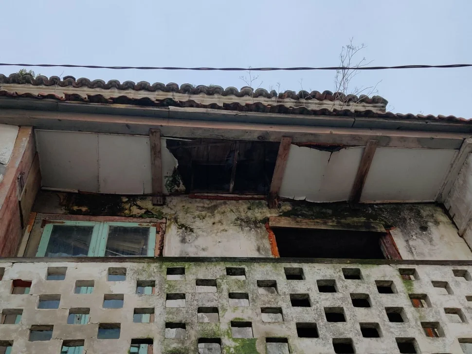 Adosado para reformar en cedeira