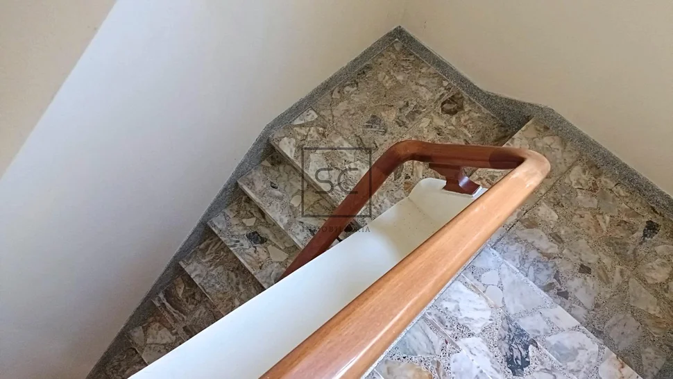 Amplia casa con 6 habitaciones en san sadurniño