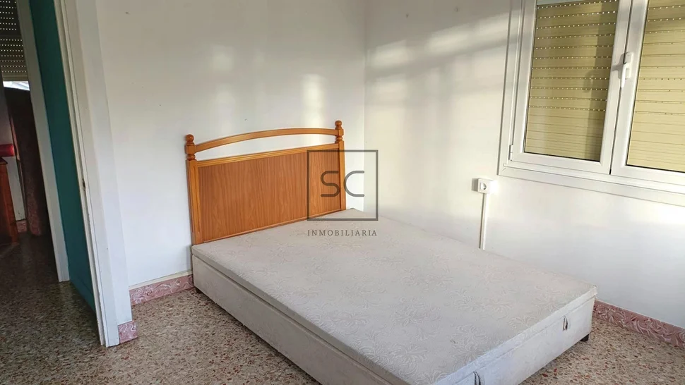 Amplia casa con 6 habitaciones en san sadurniño