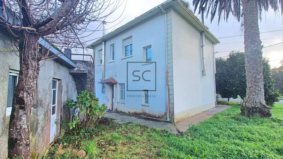 Amplia casa con 6 habitaciones en san sadurniño