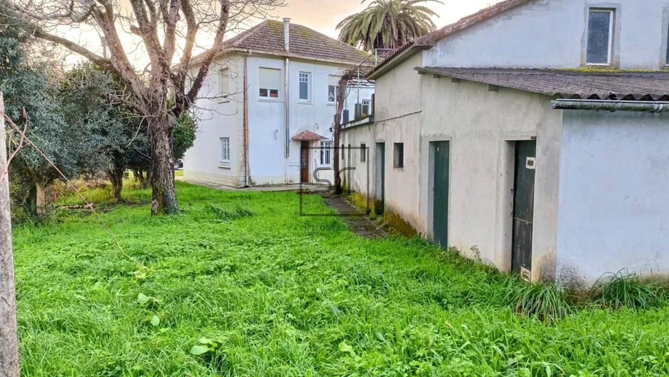 Amplia casa con 6 habitaciones en san sadurniño