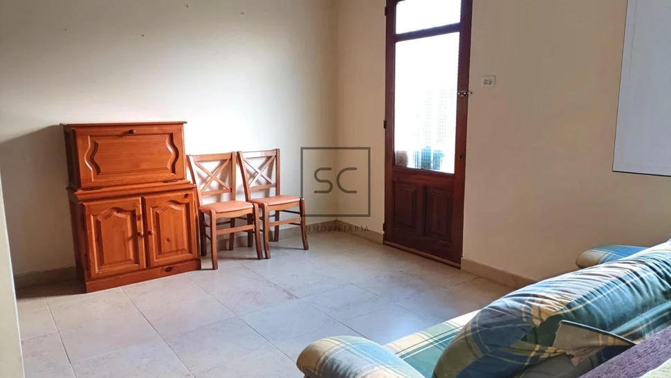 Amplia casa con 6 habitaciones en san sadurniño