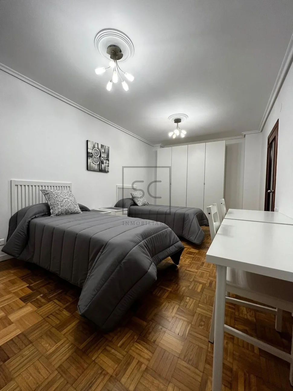 Amplio piso en la zona de ultramar ferrol