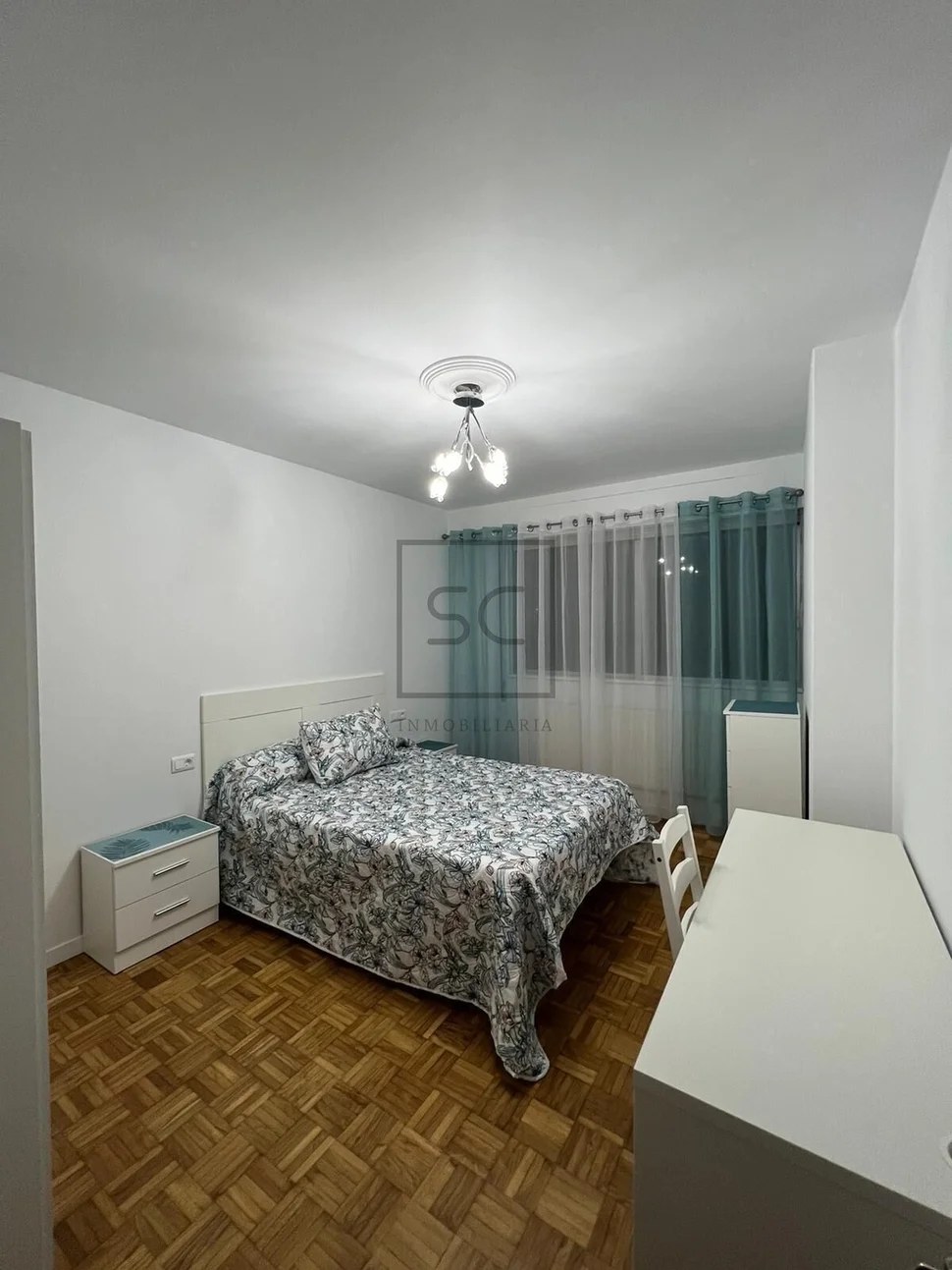 Amplio piso en la zona de ultramar ferrol