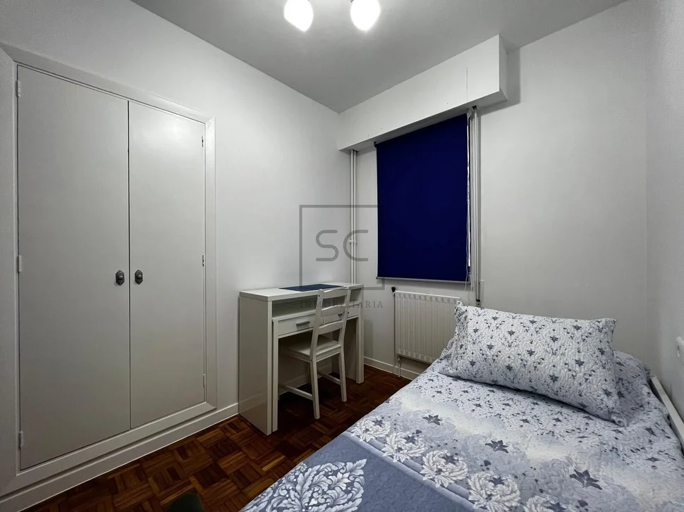 Amplio piso en la zona de ultramar ferrol