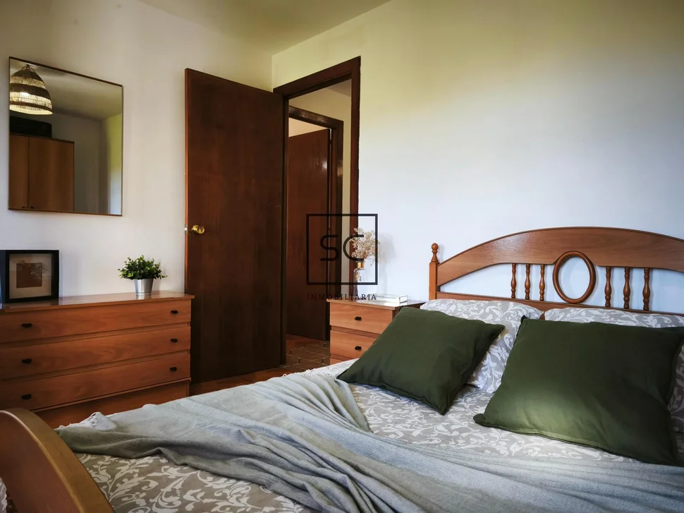 Casa de piedra con garaje y finca en cerdido