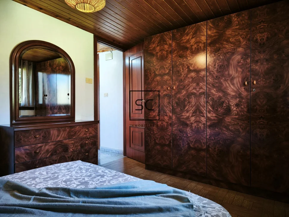 Casa de piedra con garaje y finca en cerdido