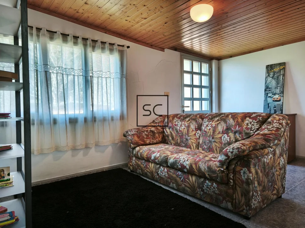 Casa de piedra con garaje y finca en cerdido