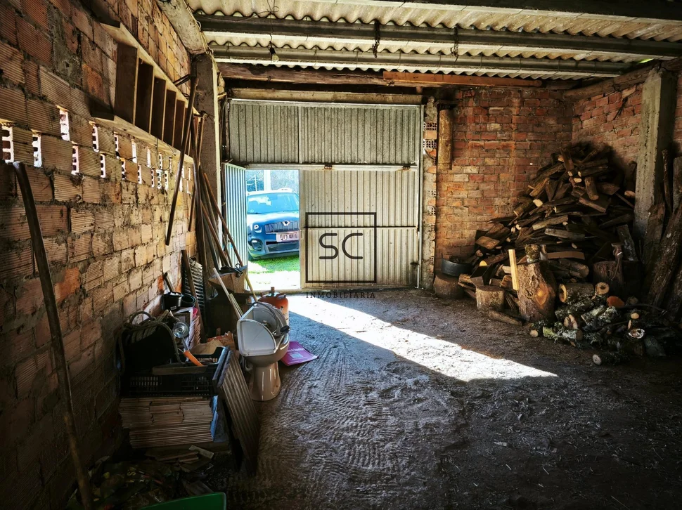 Casa de piedra con garaje y finca en cerdido