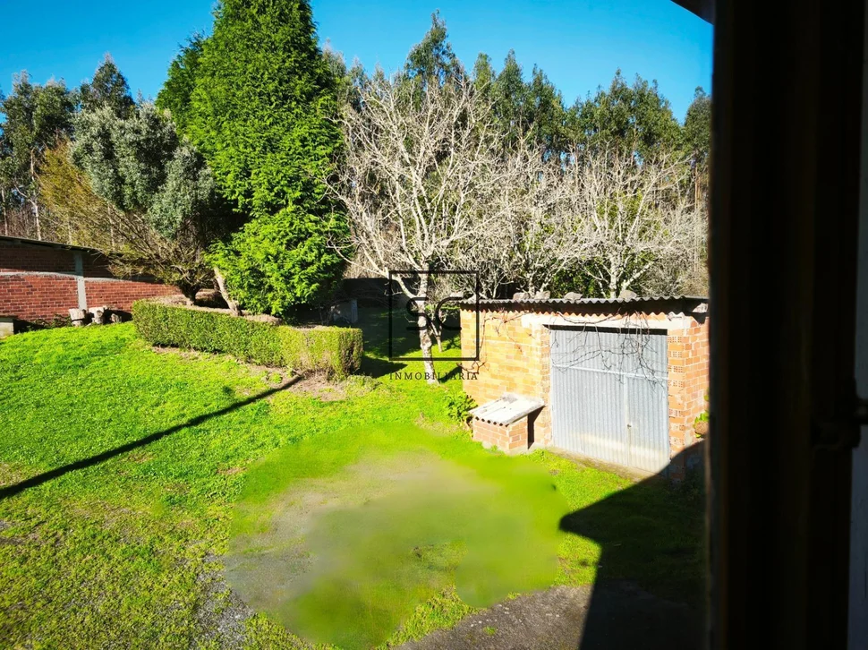 Casa de piedra con garaje y finca en cerdido