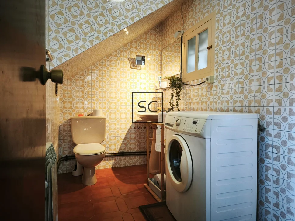 Casa de piedra con garaje y finca en cerdido