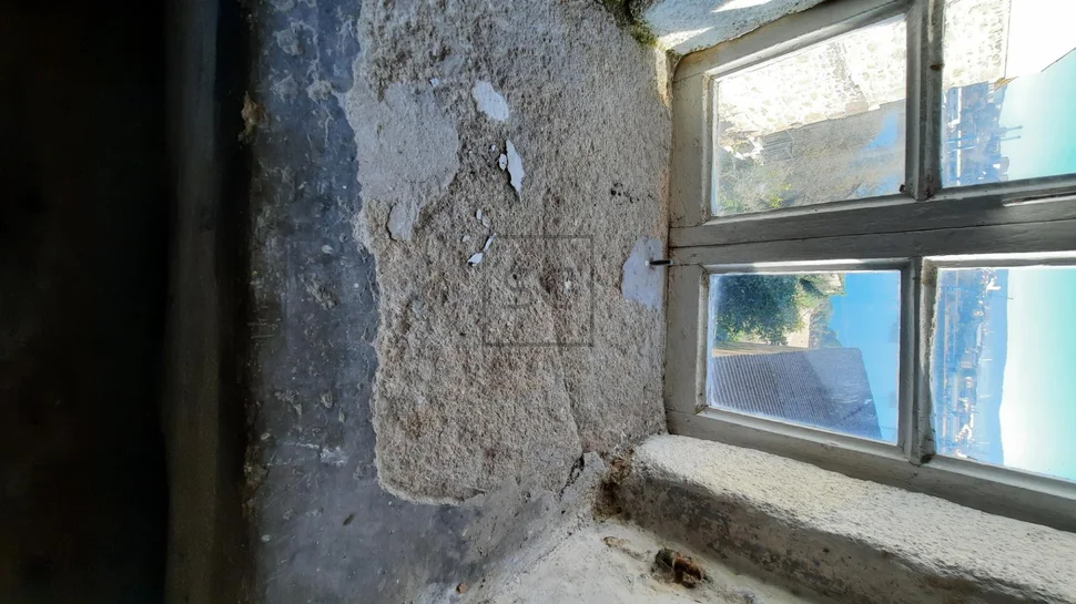 Casa de pueblo para reforma en a graña (ferrol)