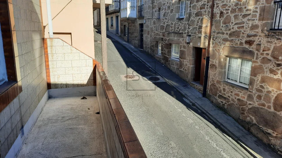 Casa de pueblo para reforma en a graña (ferrol)