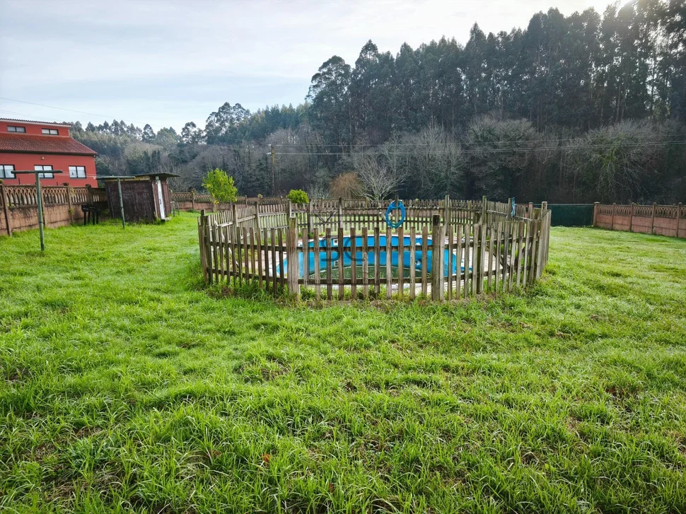 Chalet con piscina en maniños-fene