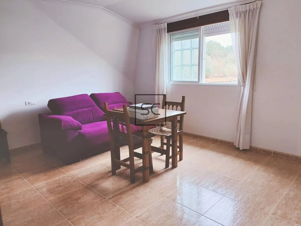 Luminosa casa con 9 habitaciones en o feal-xuvia, narón