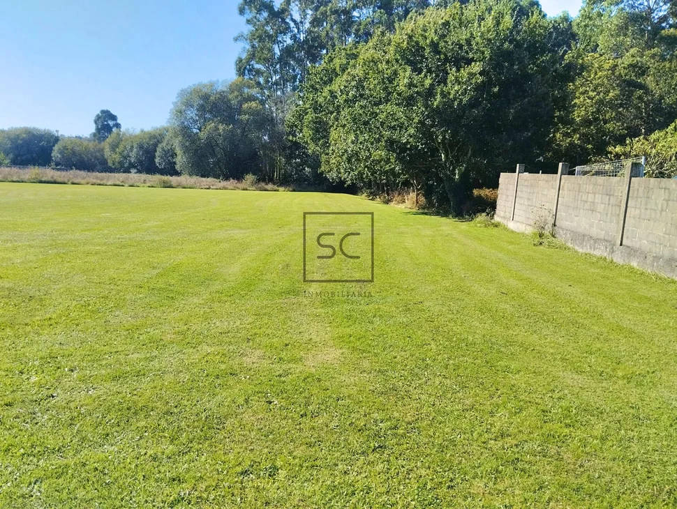 Luminosa casa con 9 habitaciones en o feal-xuvia, narón