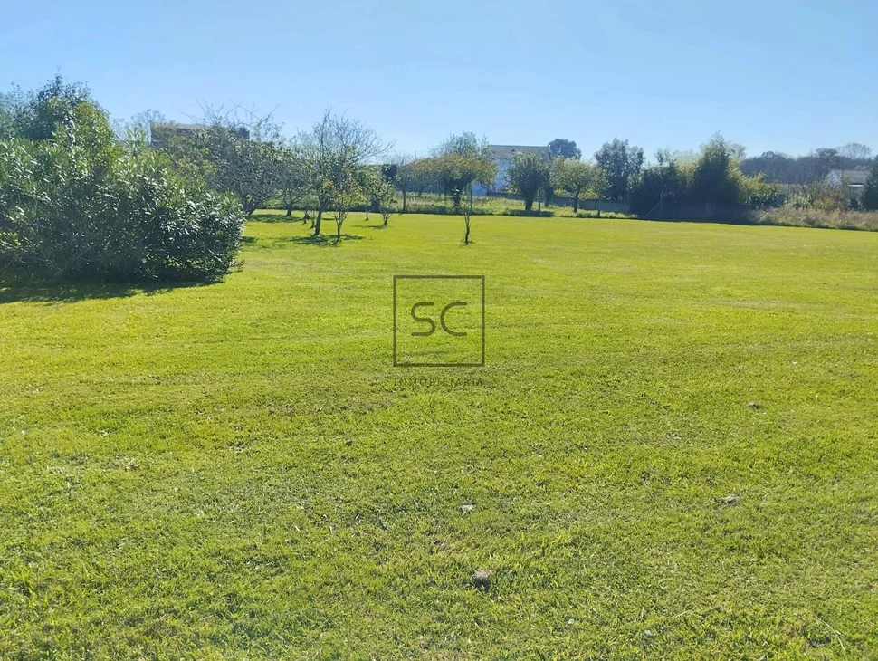 Luminosa casa con 9 habitaciones en o feal-xuvia, narón