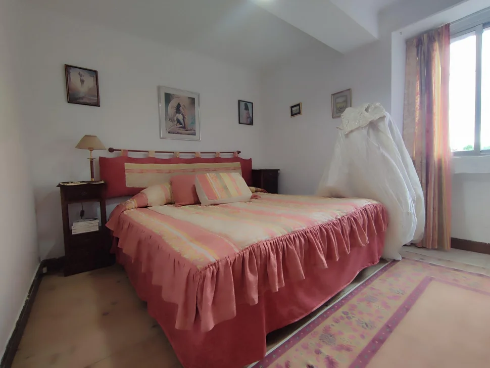 Bonita casa en puentedeume con vistas al mar