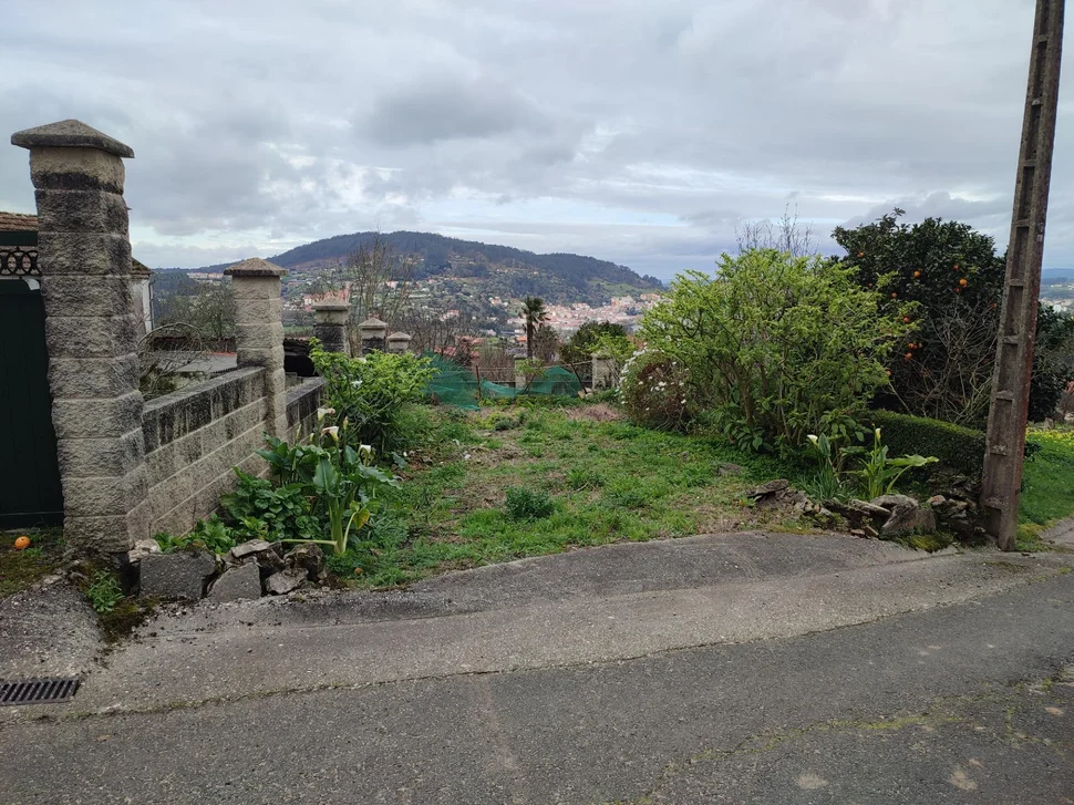 Bonita casa en puentedeume con vistas al mar