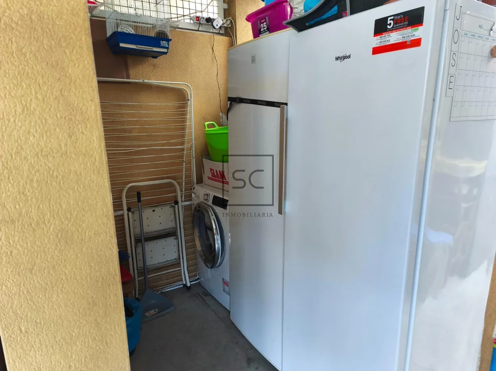 Chalet en mugardos con doble garaje y amplio patio