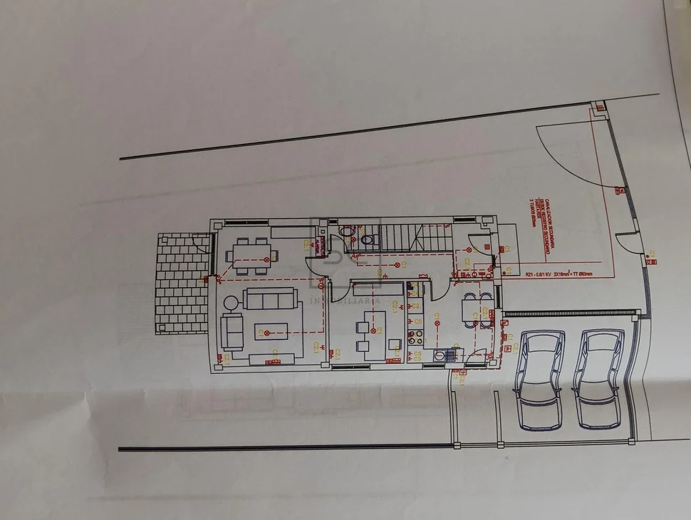 Chalet en mugardos con doble garaje y amplio patio