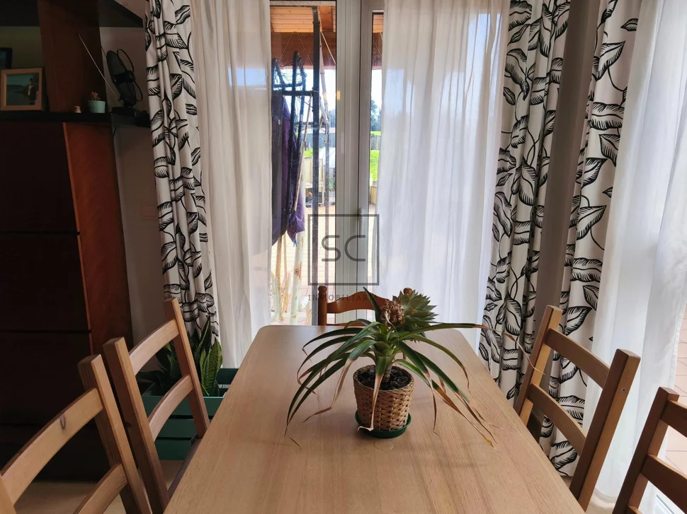 Chalet en mugardos con doble garaje y amplio patio