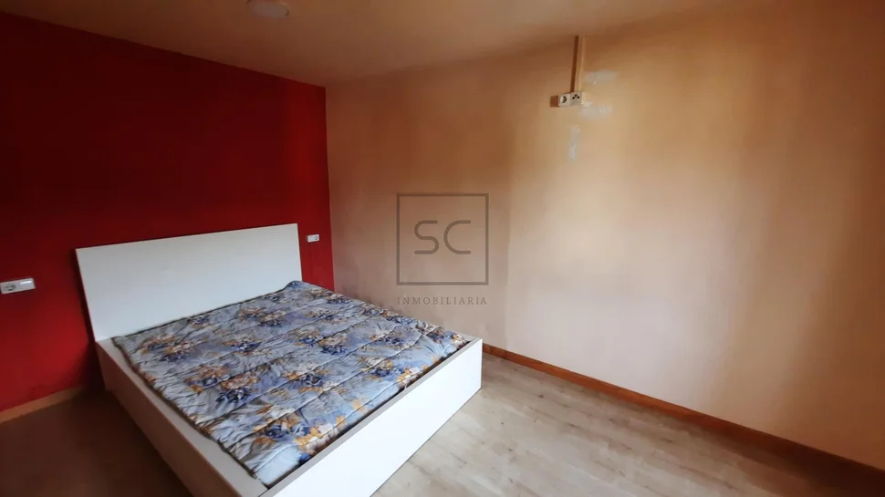 Casa de piedra enfoscada en cerdido