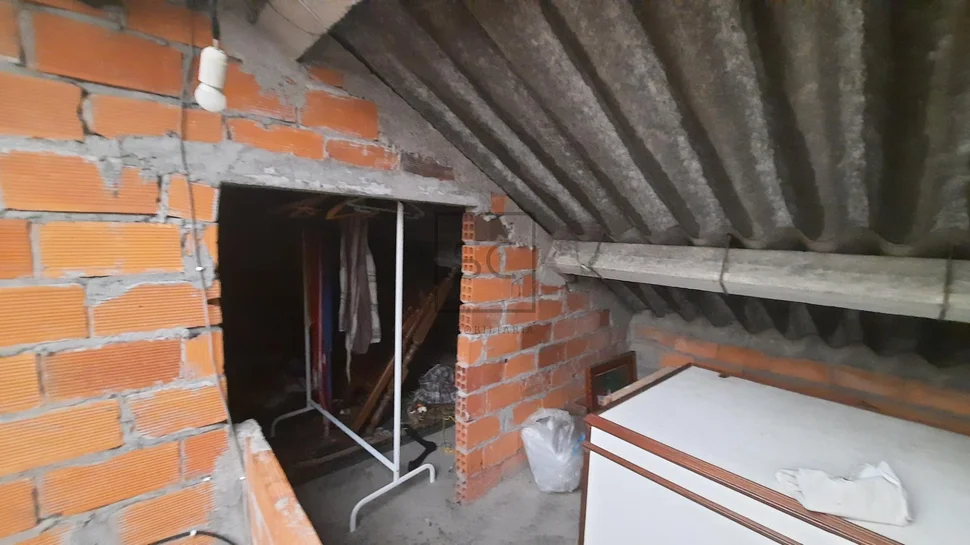 Casa de piedra enfoscada en cerdido