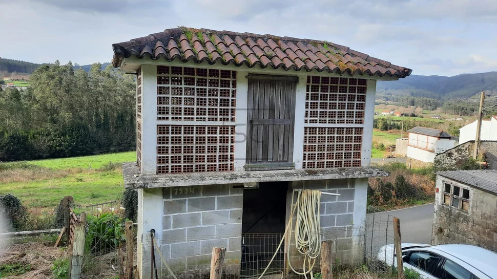 Casa de piedra enfoscada en cerdido