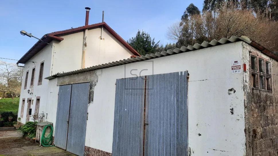 Casa de piedra enfoscada en cerdido