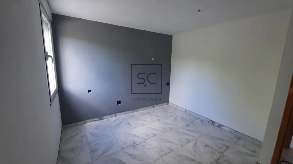 Casa unifamiliar con extensa parcela en san sadurniño