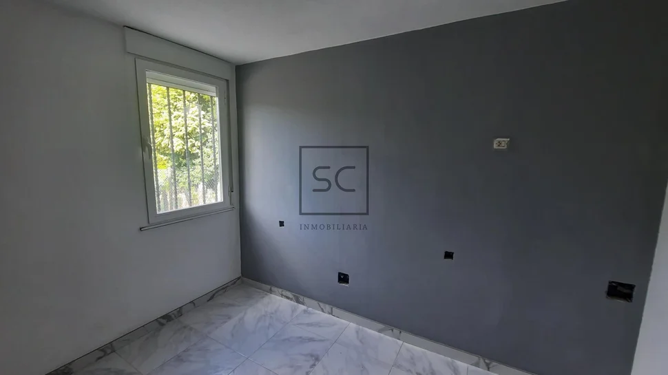 Casa unifamiliar con extensa parcela en san sadurniño